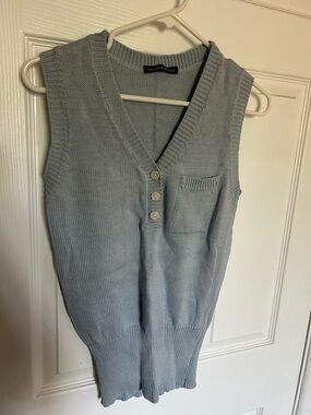 Brandy Melville Light Blue Sleeveless Knit Sweater Vest